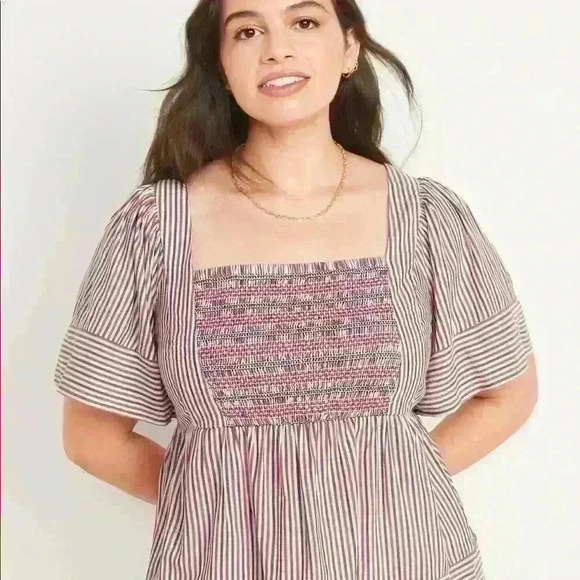 NWT Flutter-Sleeved Striped Smocked Babydoll Swing Blouse, Women Small - Picture 1 of 8